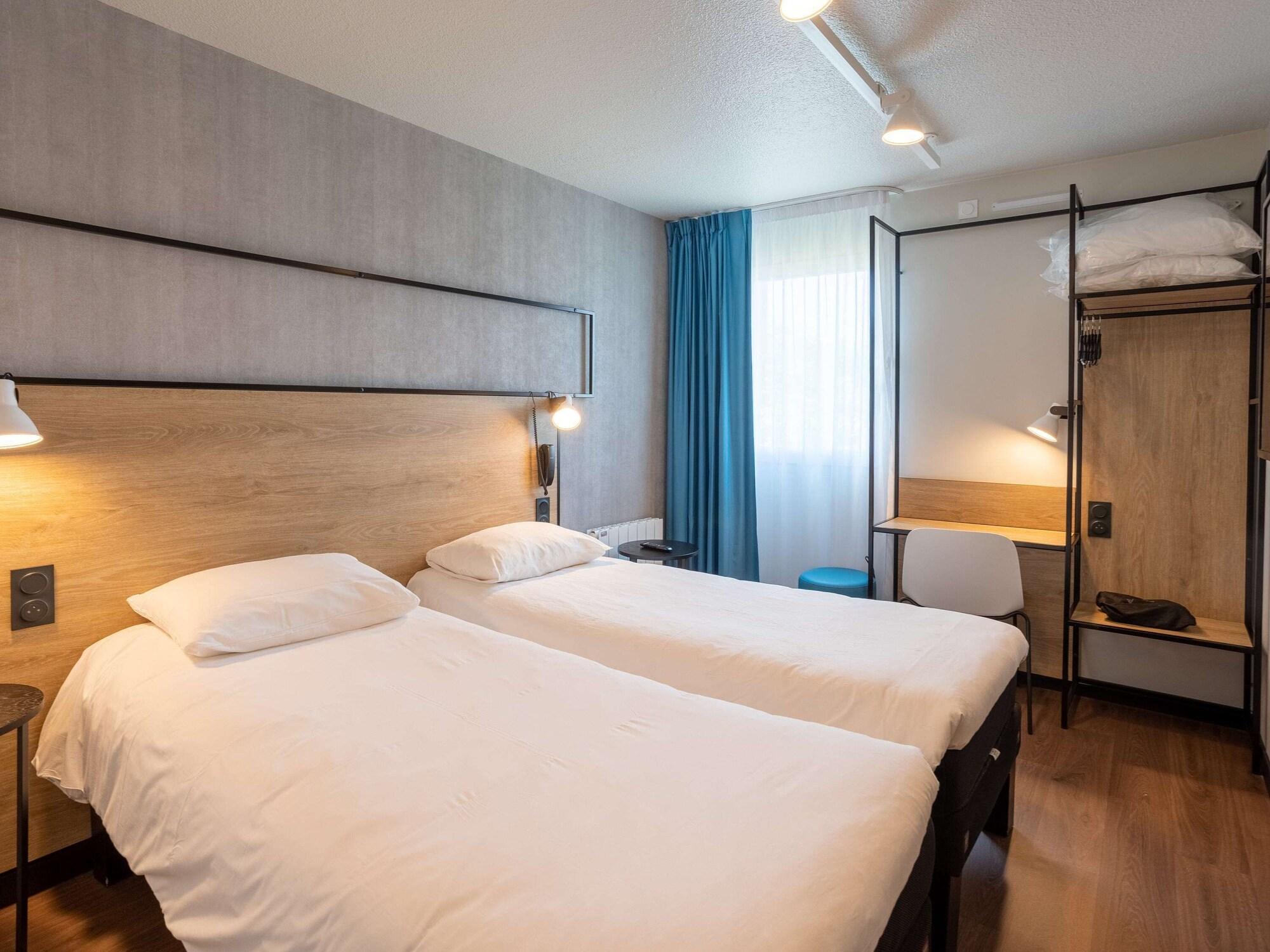 ibis Saint-Lô Exterior foto