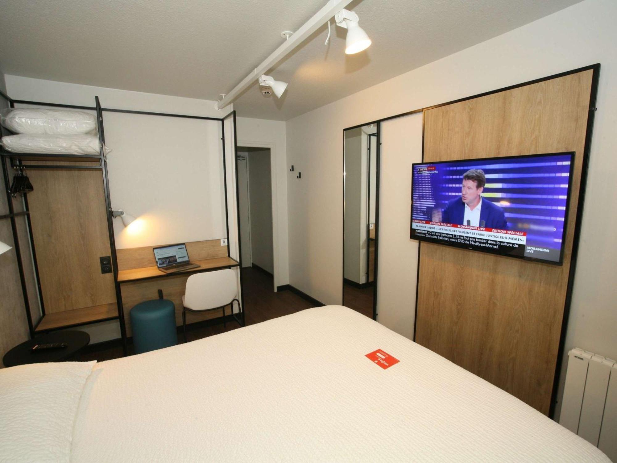 ibis Saint-Lô Exterior foto